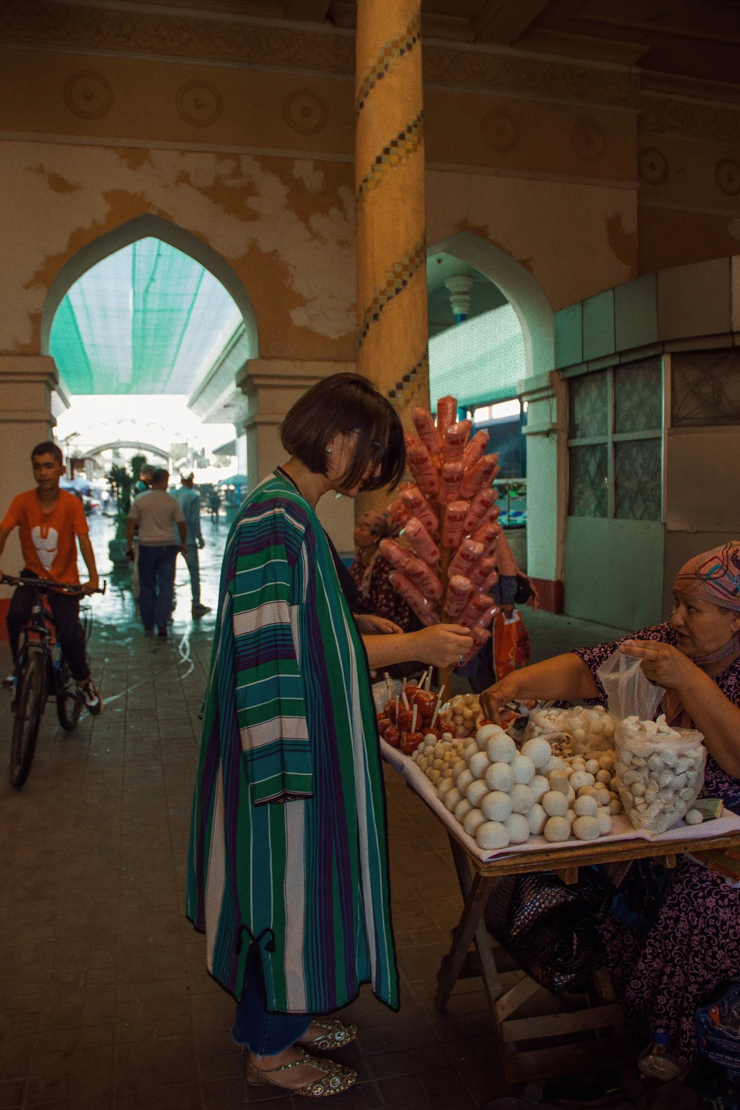 At Chorsu Bazaar. Photo: Visit Uzbekistan.